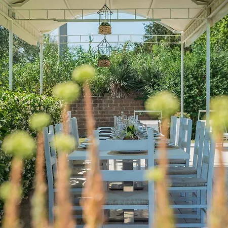 Casa Rossa * San Costanzo